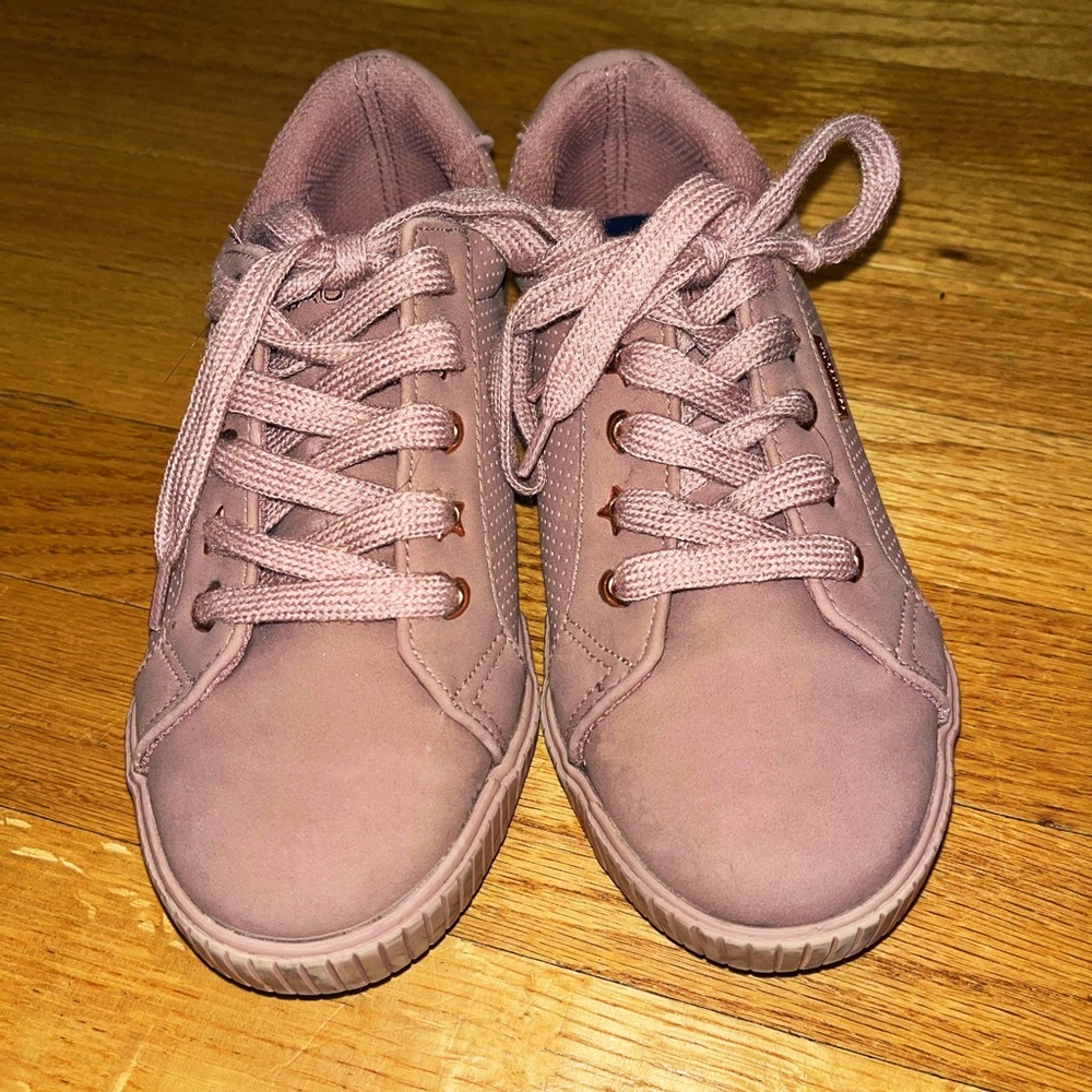 Mauve Colored Nautica Shoes